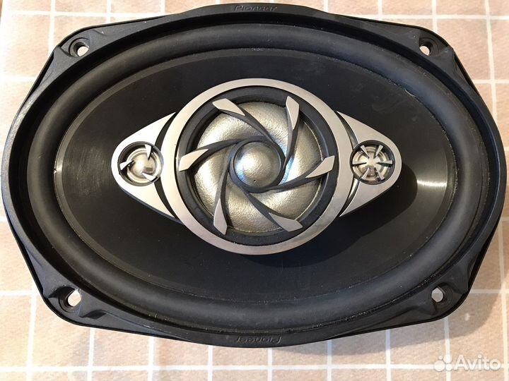 Колонки в а/м