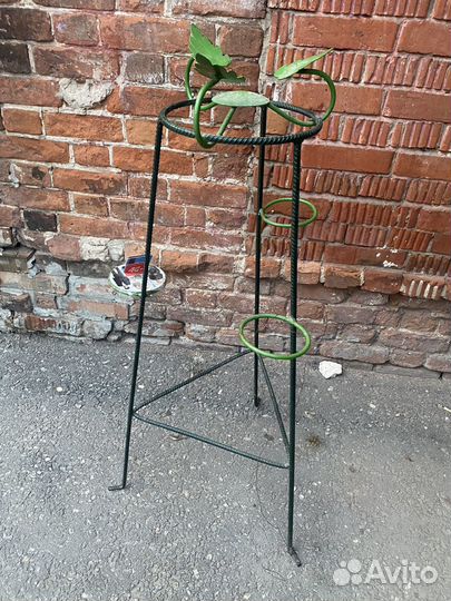 Подставка для цветов напольная металлическая