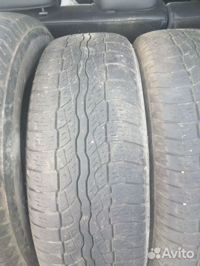 Bridgestone Dueler H/T 687 225/70 R16