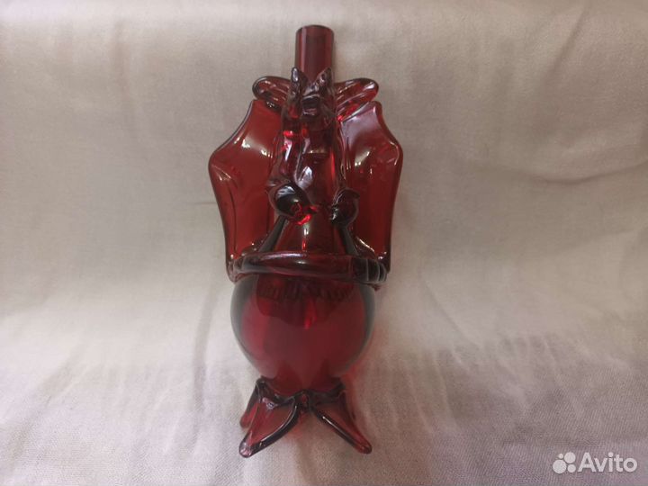 Старинная бутылка дракон. Стекло