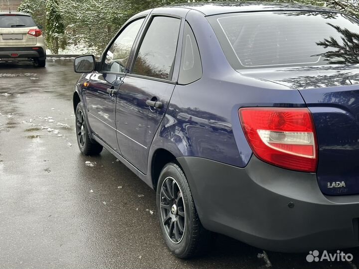 LADA Granta 1.6 МТ, 2012, 81 500 км