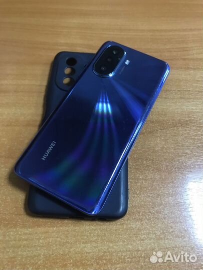 HUAWEI nova Y70, 4/64 ГБ