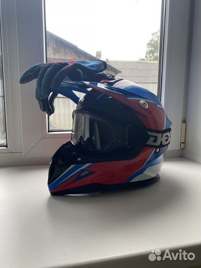 Кроссовый шлем с очками