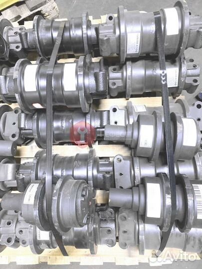 Каток поддерживающий JCB JS200 JNA0067