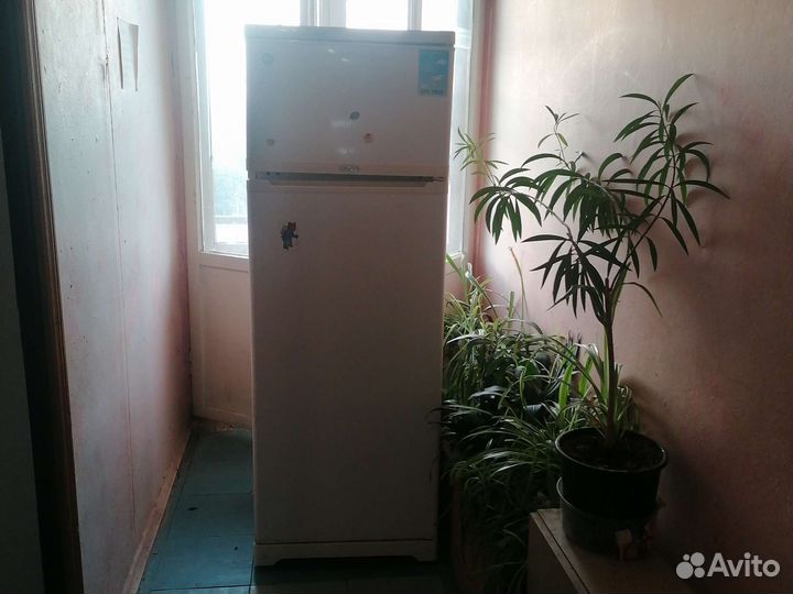 Холодильник на запчасти