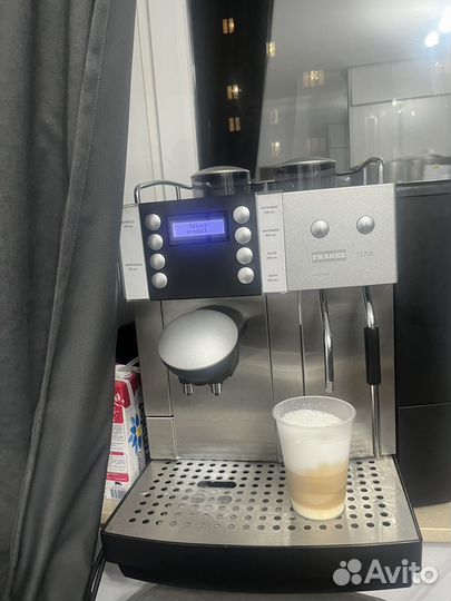 Кофемашина для кафе баров ресторанов