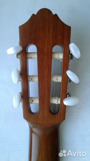 Классическая гитара Yamaha CG142S