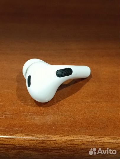 Airpods pro 2 с одним наушником. оригинал