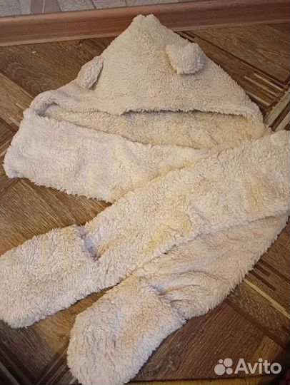 Женская шапка -шарф с ушками и ворежками