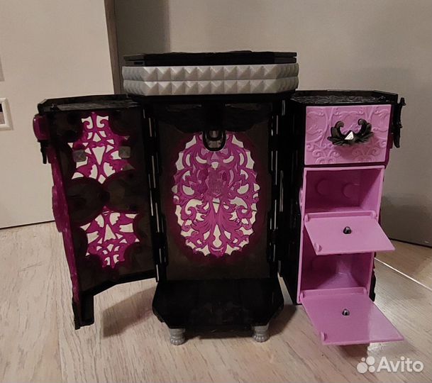 Ever after high шкатулка Рейвен