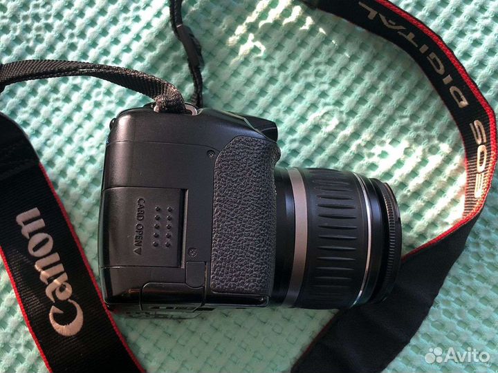 Зеркальный фотоаппарат