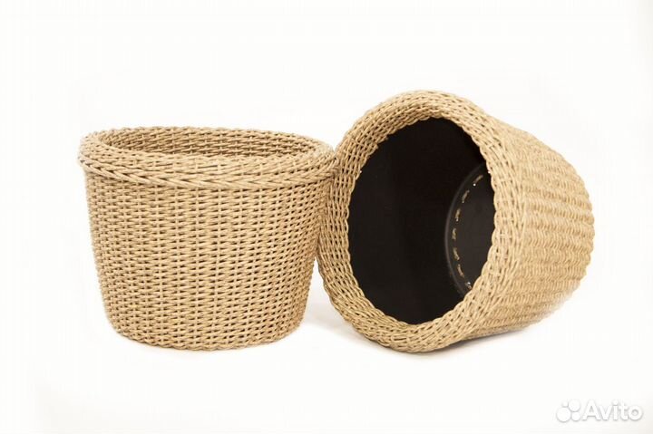 Кашпо плетеное из экоротанга