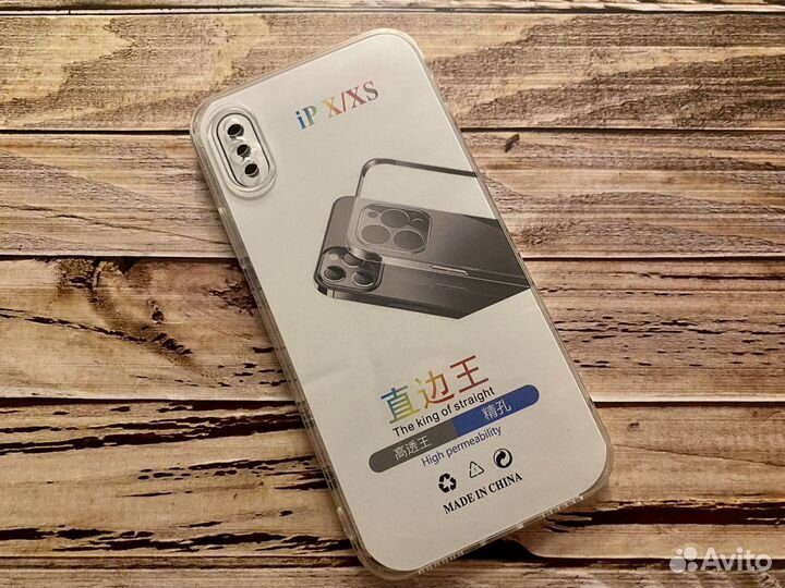 Чехол на iPhone