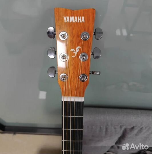 Акустическая гитара Yamaha F620