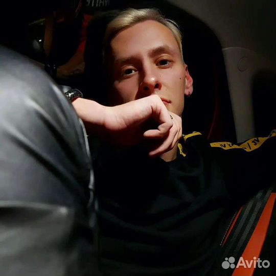 Собеседник друг на час,слушатель