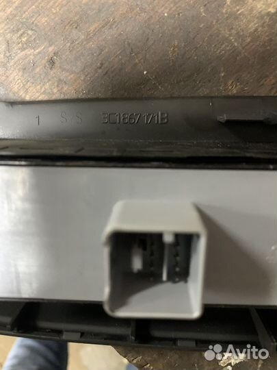 Блок управления стеклоподъемниками Passat B6