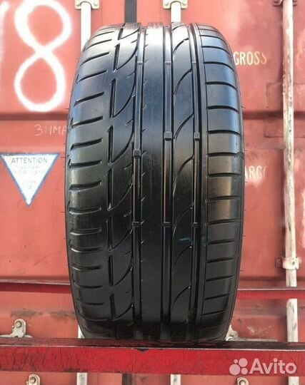 Bridgestone Potenza S001 225/40 R19 93W