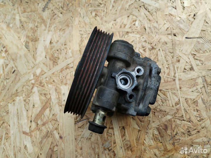 Насос гур Mazda 3 BK, Demio