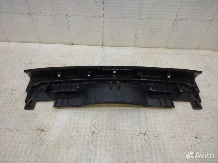 Обшивка багажника Volkswagen Tiguan 2 2017