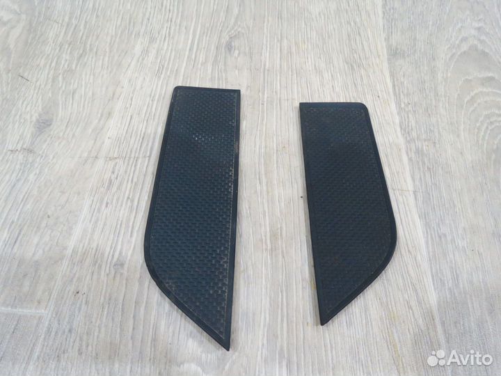 Накладка на дверь Kia Rio 3