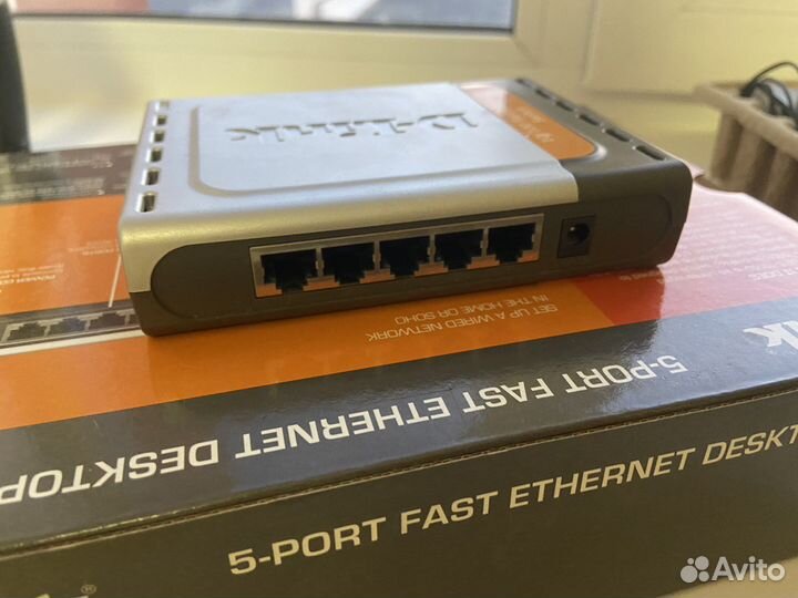 Коммутатор D-Link DES-1005D