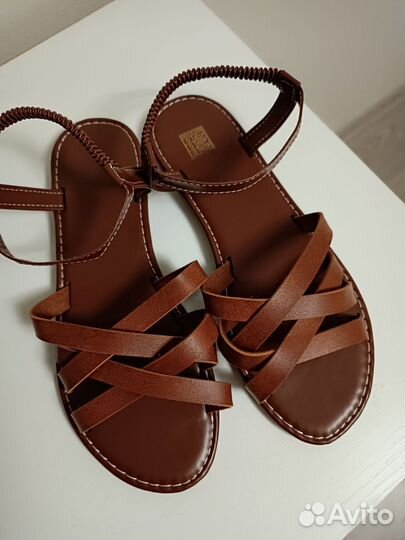 Сандалии женские новые 39 размер