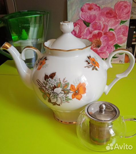 Фарфоровый доливной чайник