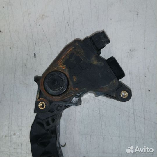 Педаль газа Renault Fluence