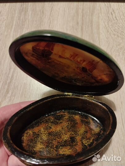 Шкатулка из ракушки, ручная роспись