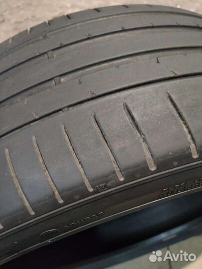 Pirelli P Zero 225/40 R19 93W