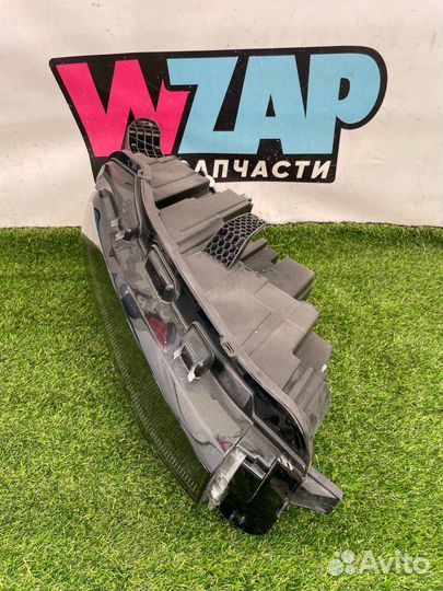 Фара правая Zeekr 001 (2021 - 2024)