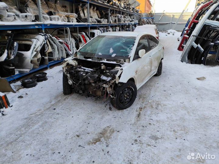 Hyundai Solaris 2013 в разбор