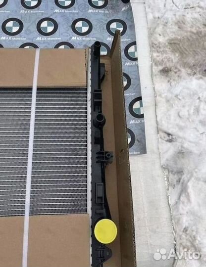 Радиатор охлаждения Mercedes W213,W222