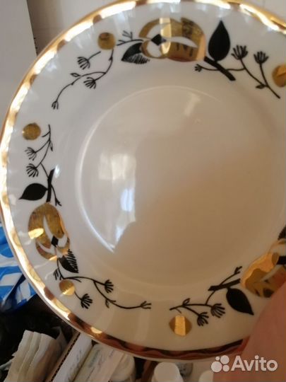 Тарелки разные