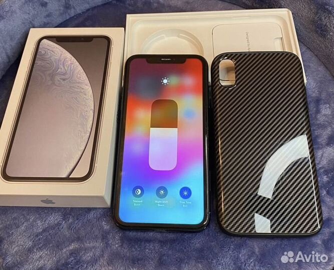iPhone Xr, 64 ГБ