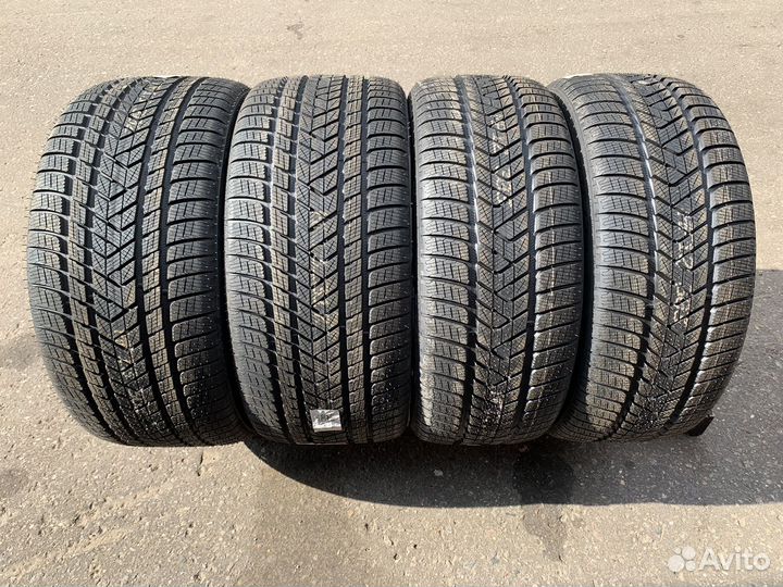 Pirelli Scorpion Winter RFT 275/40 R22 и 315/35 R22