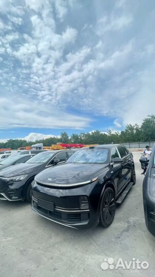 LiXiang L9 1.5 AT, 2024, 1 км