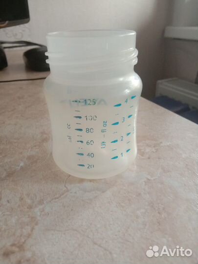 Бутылочки для кормления малыша