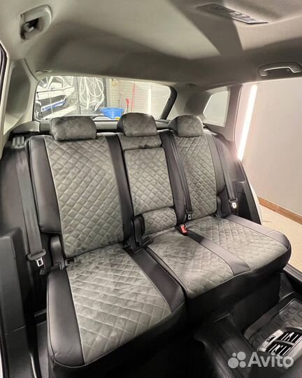 Чехлы из алькантары в Ромб на Лада Веста Автопилот