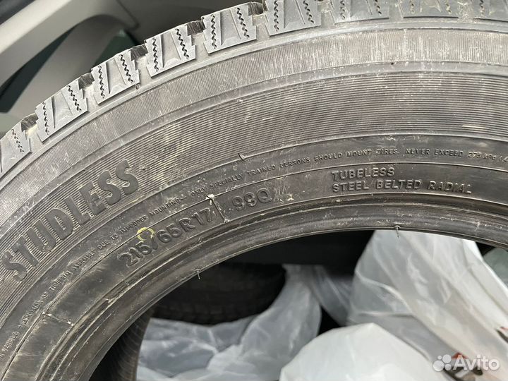 Nitto SN 2 Winter 215/65 R17