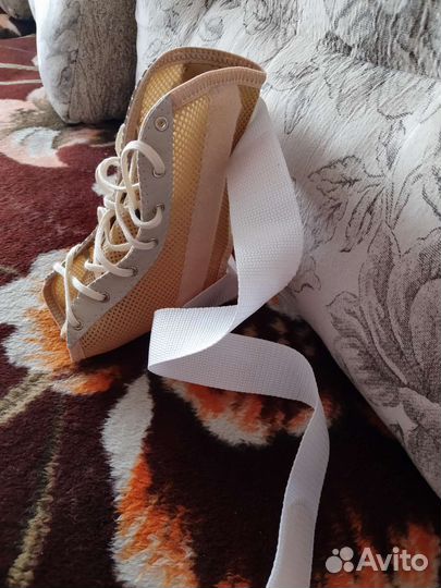 Ортез (тутор) на голеностопный сустав