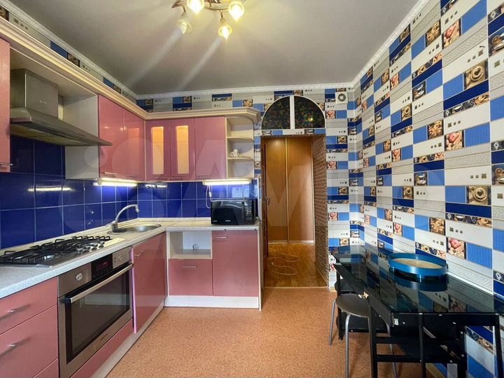 2-к. квартира, 55 м², 5/5 эт.