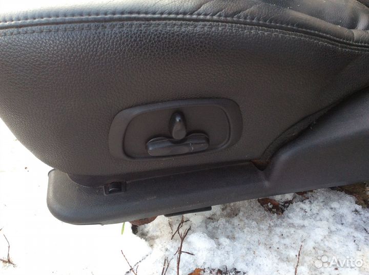 Кожаный салон сиденья комплект Mitsubishi Galant 9