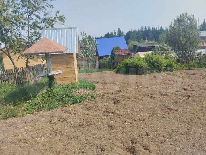 Дача 16 м² на участке 10 сот.