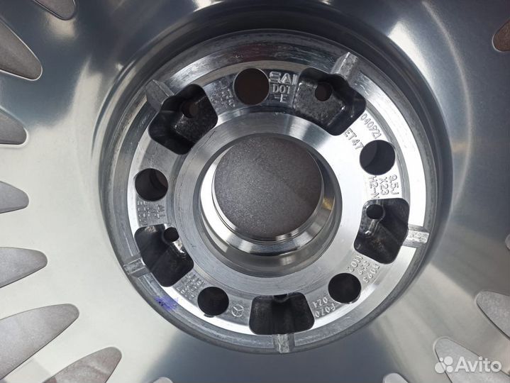 Новые диски оригинал R23 Mercedes GLS maybach
