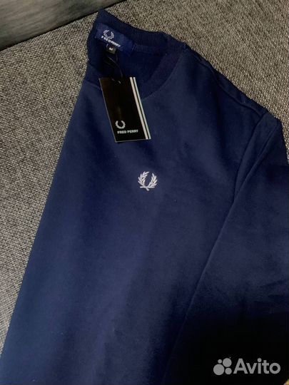 Свитшот Fred Perry