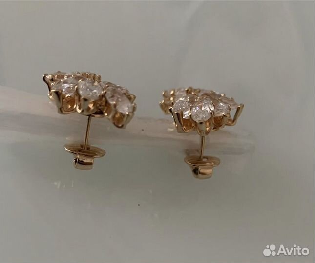 Винтажные позолоченные серьги с кристаллами