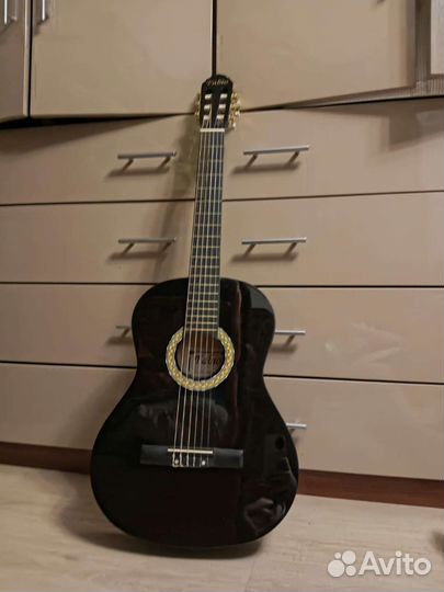 Новая гитара,метроном,чехол,подставка для ног