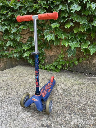 Самокат mini micro deluxe