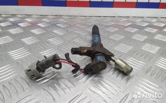 Форсунка дизельная lexus IS 2 (XE20) (OEA25AL04)